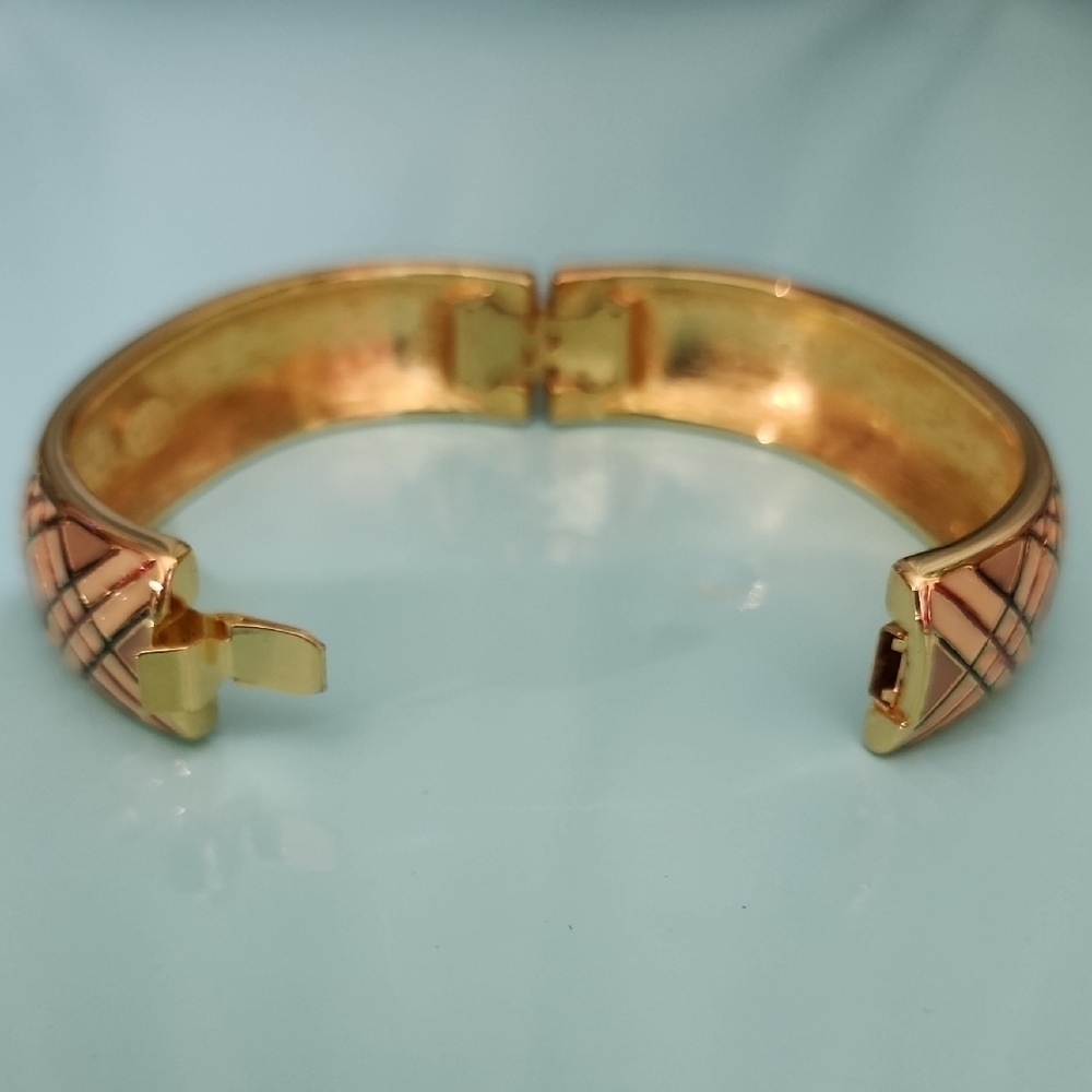 Joan Rivers Bangle Bracelet - Picture 2 of 6